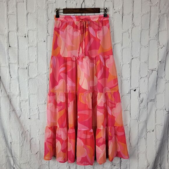 Sky to Moon Hot pink bungalow glow straight neck crop top midi maxi skirt set - Picture 6 of 12